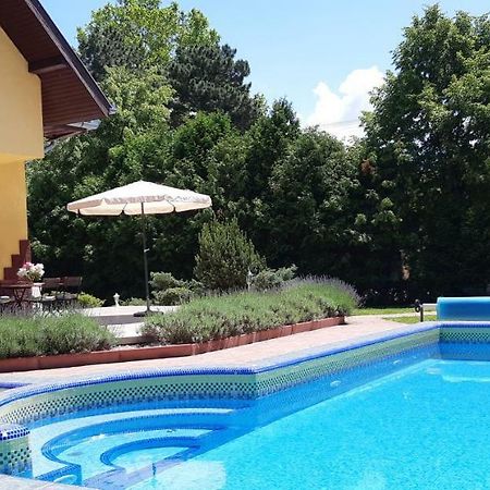 Schieszl Apartments Zamardi 1 المظهر الخارجي الصورة